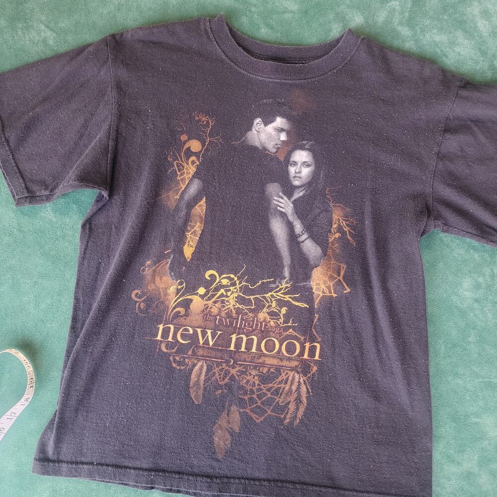 Twilight Saga New Moon Edward Bella Movie Graphic T-Shirt Black Anvil Medium